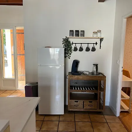 Avec Balcon Apartment Tombeboeuf