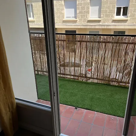 Apartment Avec Balcon *