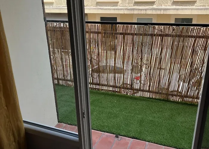 Appartement Avec Balcon *